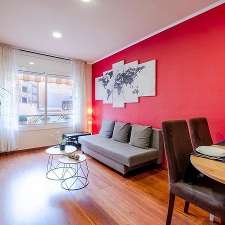 Three Bedroom Apartment In Sants Barcelona Eksteriør bilde