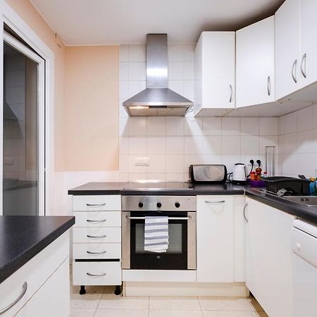 Three Bedroom Apartment In Sants Barcelona Eksteriør bilde