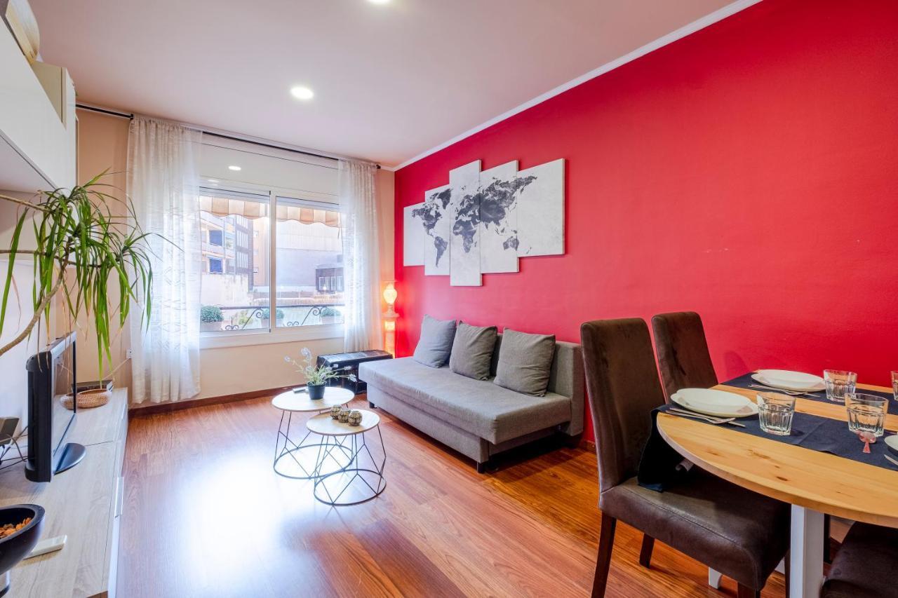 Three Bedroom Apartment In Sants Barcelona Eksteriør bilde