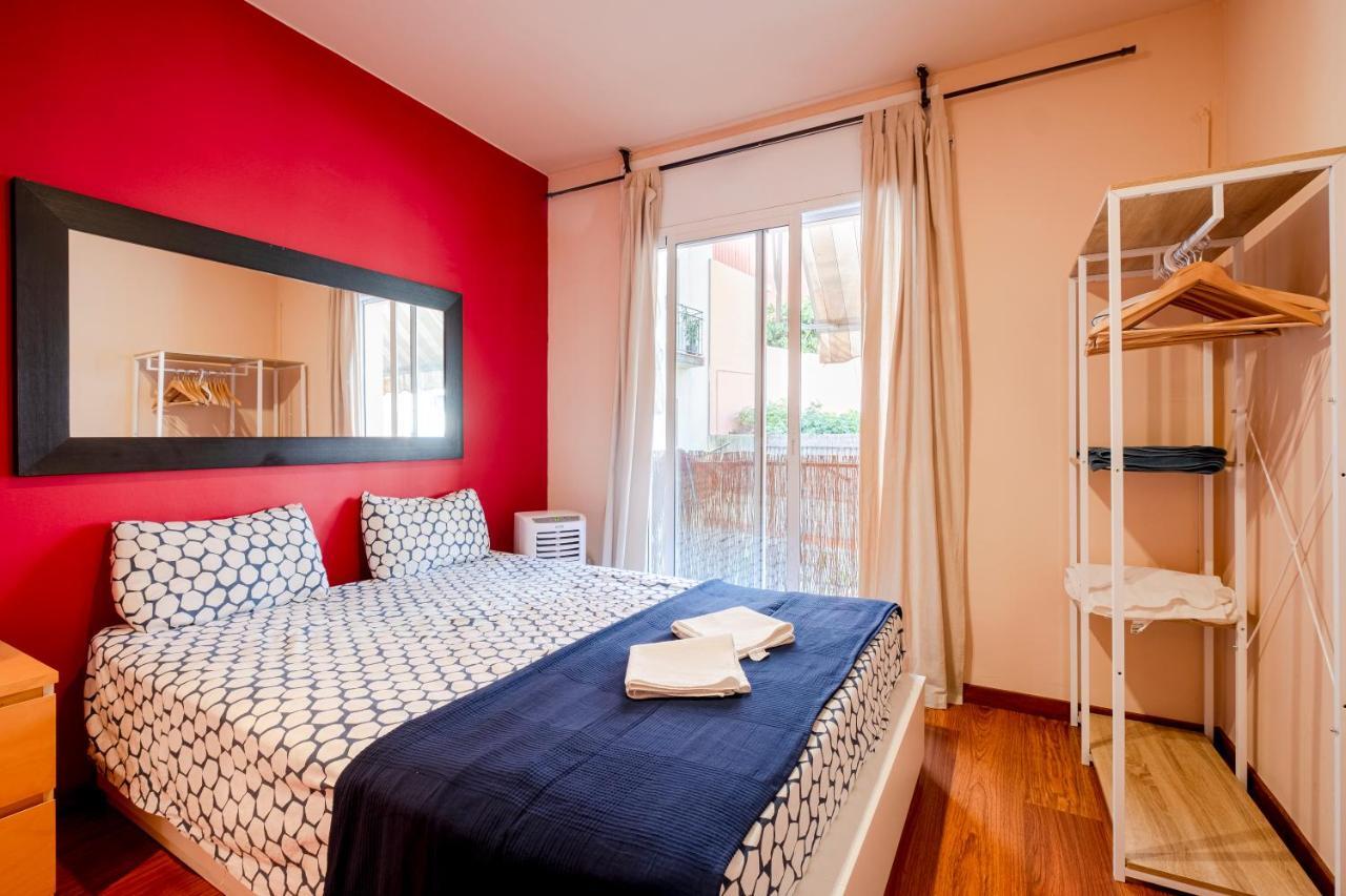 Three Bedroom Apartment In Sants Barcelona Eksteriør bilde